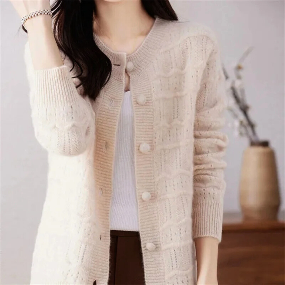 Mocha-Knopf-Pullover