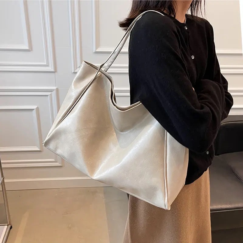 Amara - Retro-Lederhandtasche