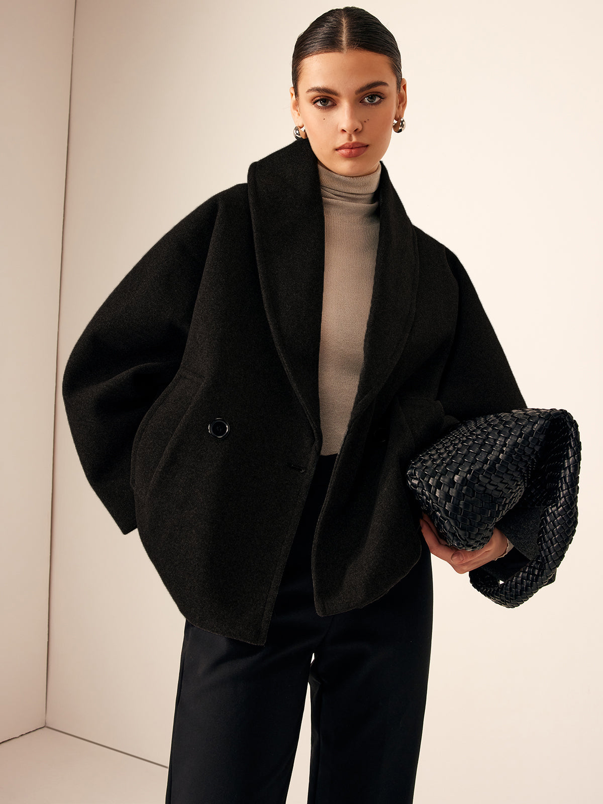 Tweedmantel mit aufgesetzten Taschen und lockerer Passform