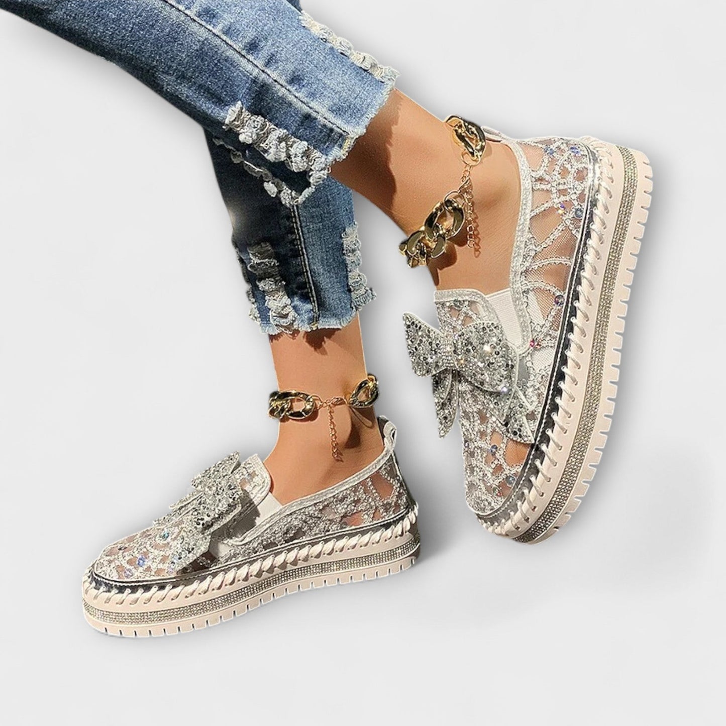 Rue – Klassische Schuhe mit Steinverzierung