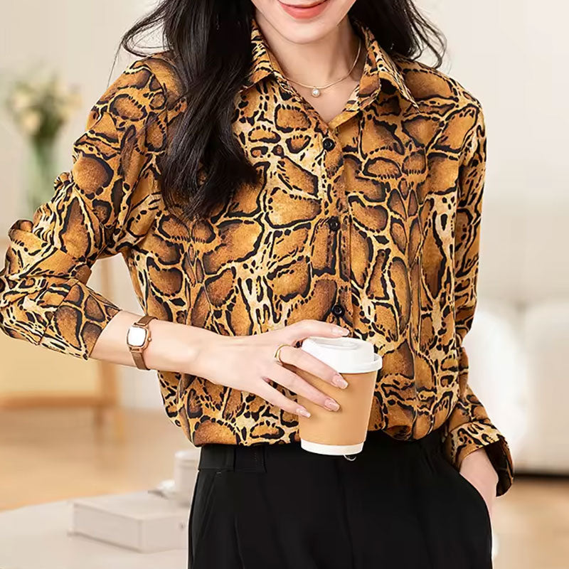 Hazel blouse met safariprint