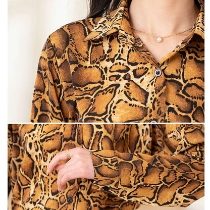 Hazel blouse met safariprint