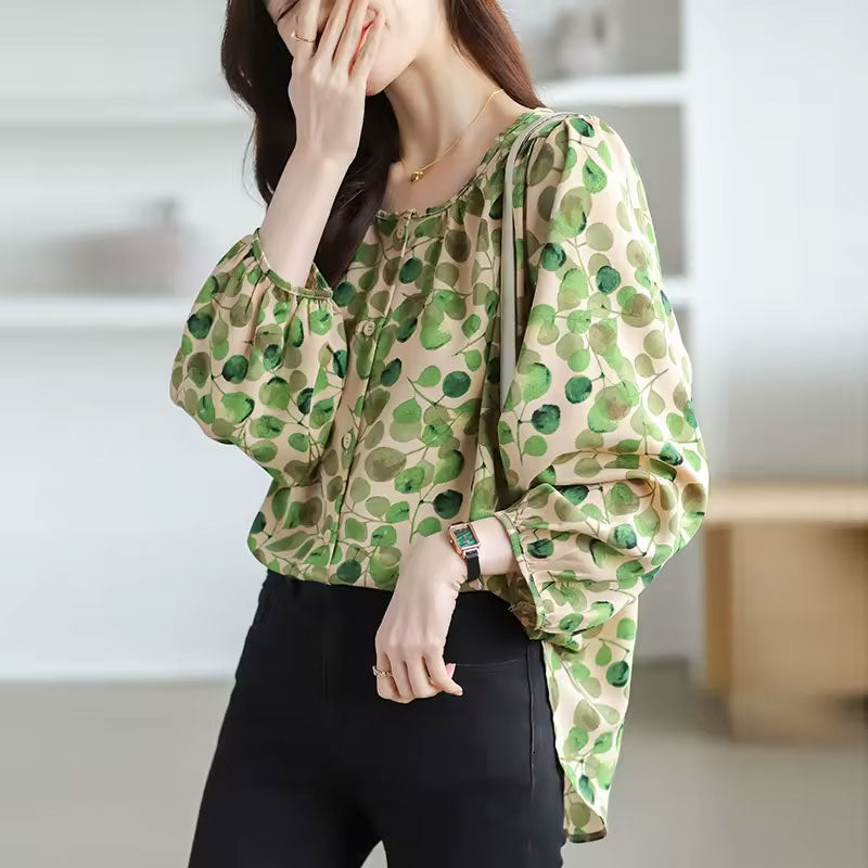 Olivia Blouse met Bladprint