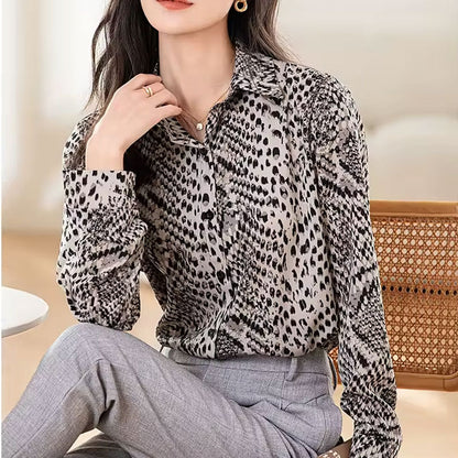 Hazel blouse met safariprint