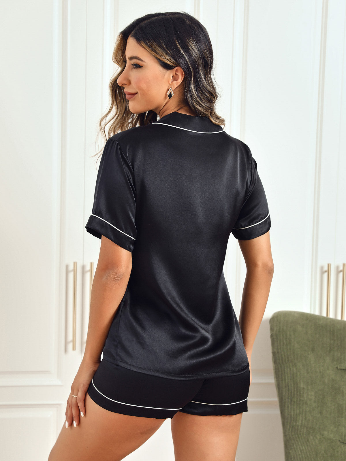 Puur Zijden Pyjama met Korte Broek