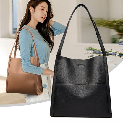 Schlichte Schultertasche aus echtem Leder in einfarbig