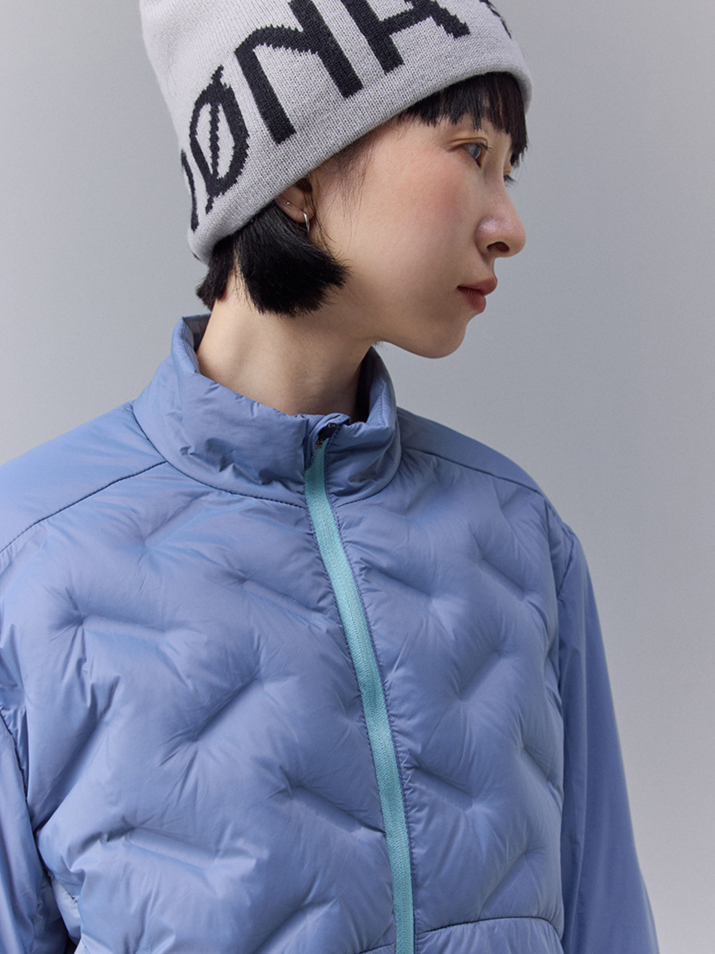 DryBench – Unisex Outdoor-Daunenjacke mit Kontrastkragen