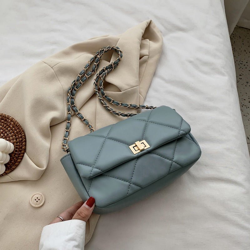 Doorgestikte tas met ketting - Noelia