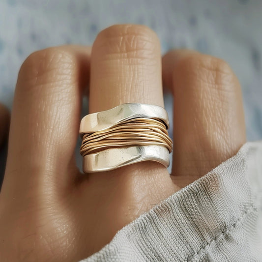 Bague en argent à fils d'or
