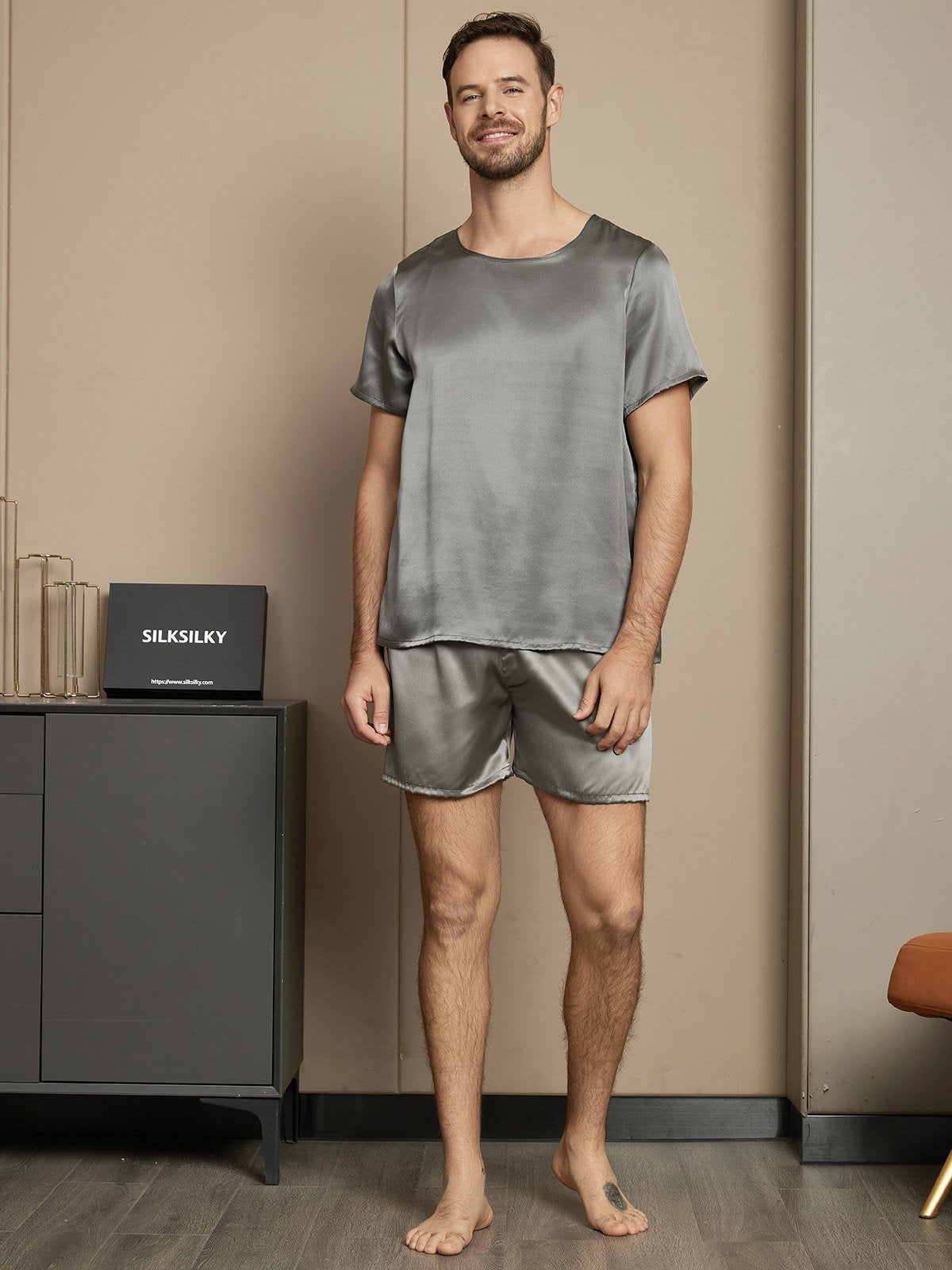 Casual pyjamaset voor heren, van pure zijde, met korte mouwen