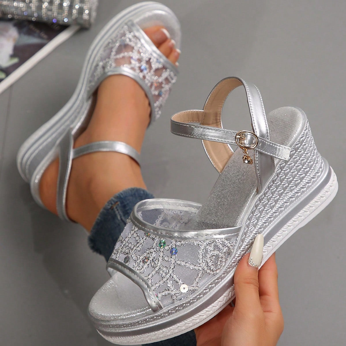 Cara - Normale Keillab-sandalen met dikke zool