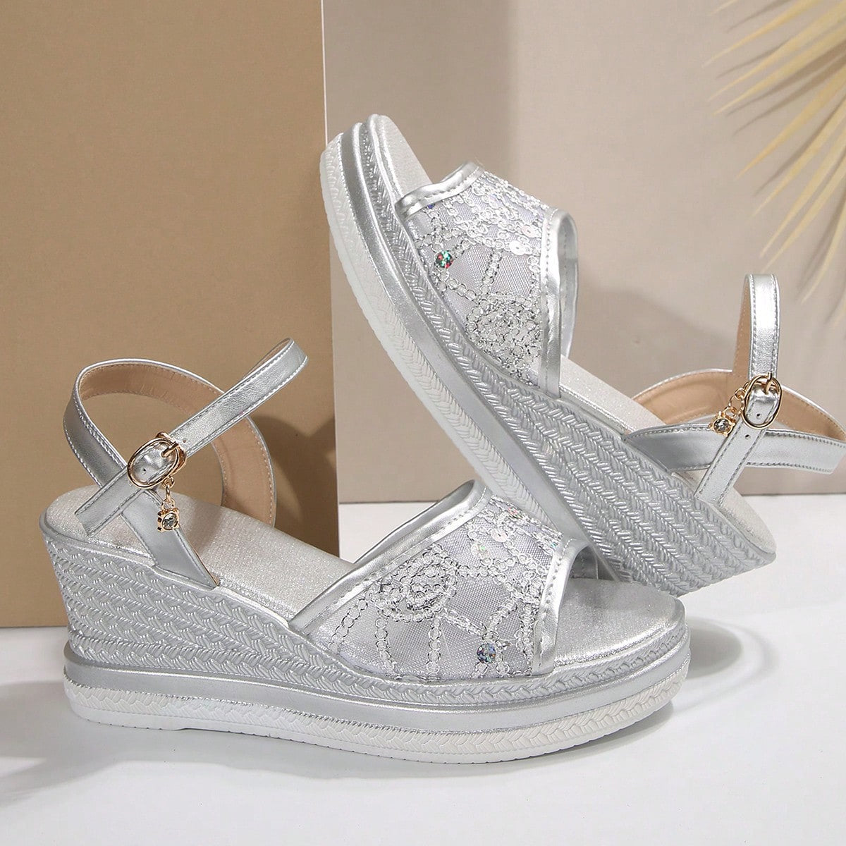 Cara - Normale Keillab-sandalen met dikke zool