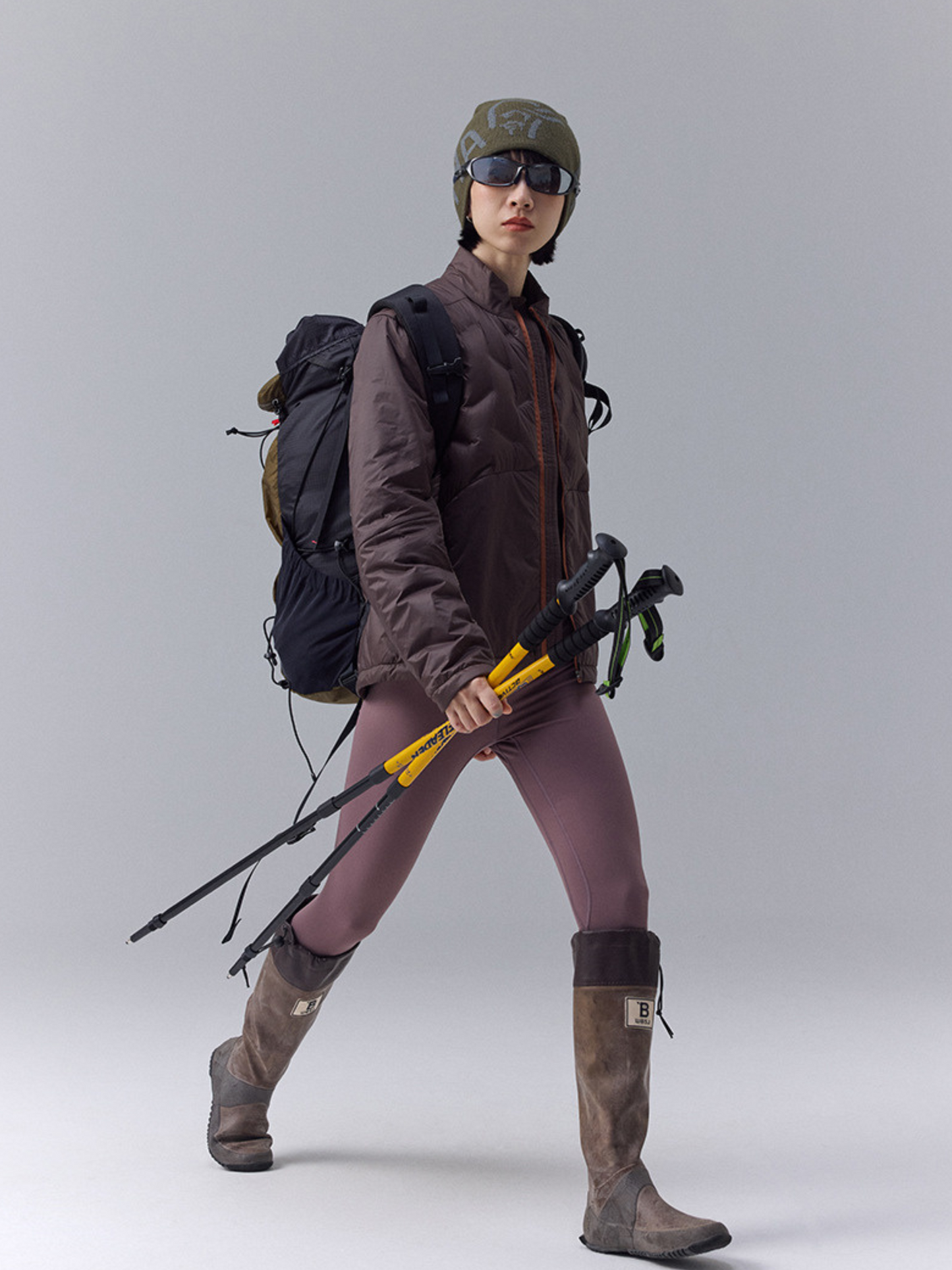 DryBench – Unisex Outdoor-Daunenjacke mit Kontrastkragen