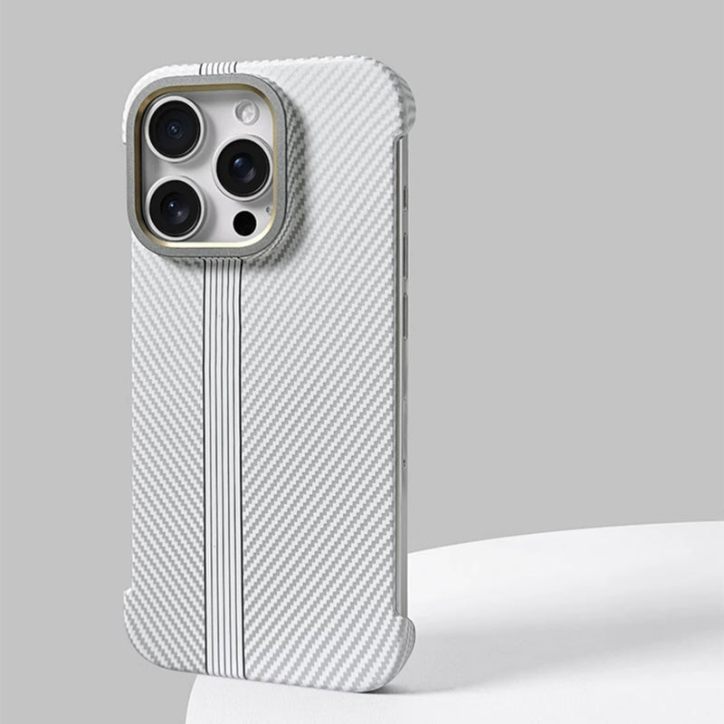Phantom Carbon Fibre MagSafe® iPhone Hoesje
