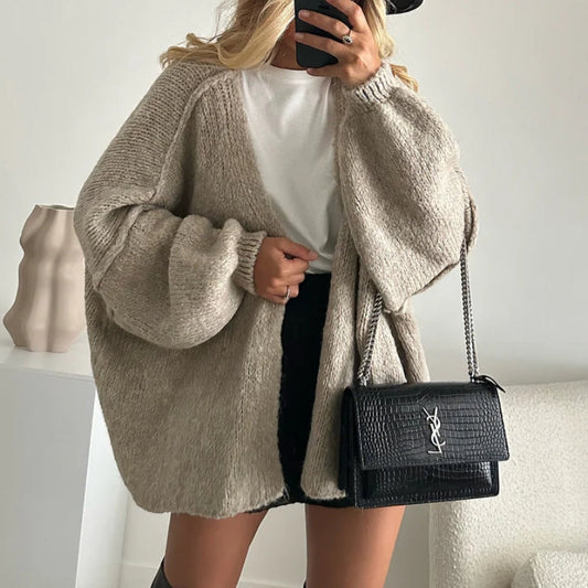 Montra Oversized Strickjacke