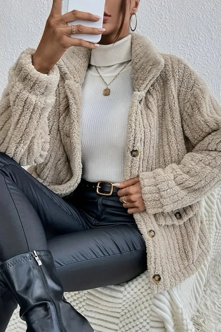 NOVA™ | Wendbarer Samtknopf-Cardigan
