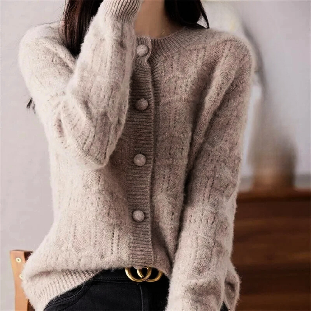 Mocha-Knopf-Pullover