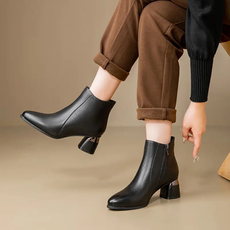 Nyla Stiefel