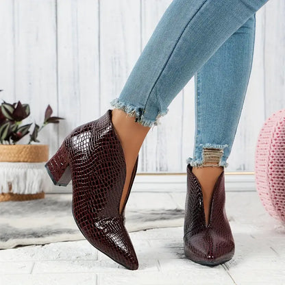 Damen Strukturierten Stiefeletten mit geschwungenem Schnitt und mittlerem Blockabsatz