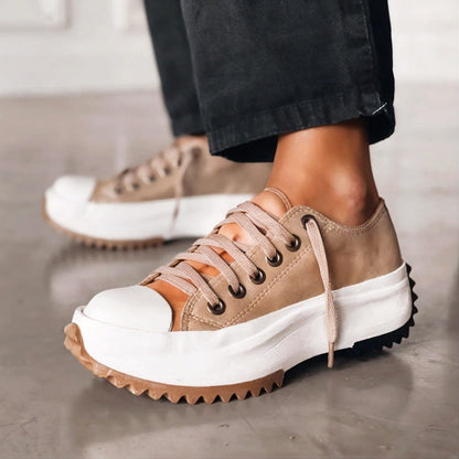 Anne Sneakers