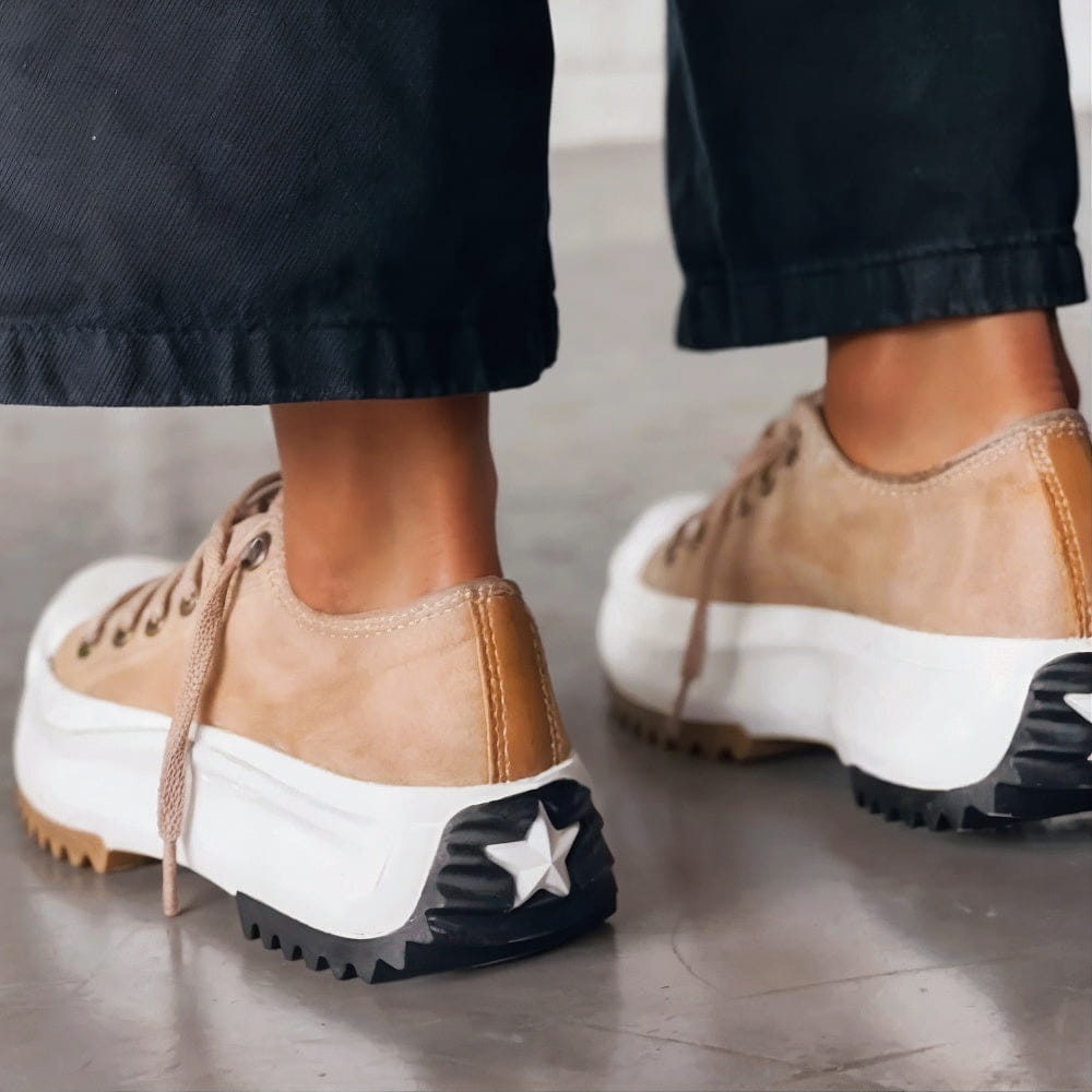 Anne Sneakers