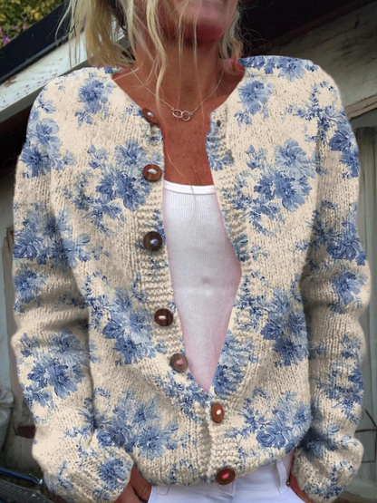 Damesvest met mooi bloemenpatroon en knoopsluiting