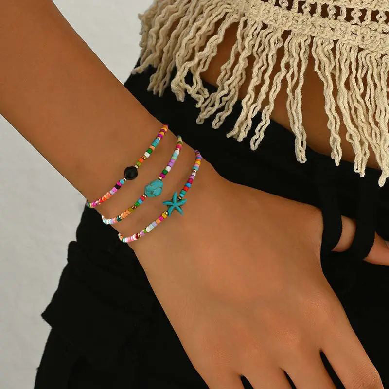 Boheemse armband met gekleurde kralen