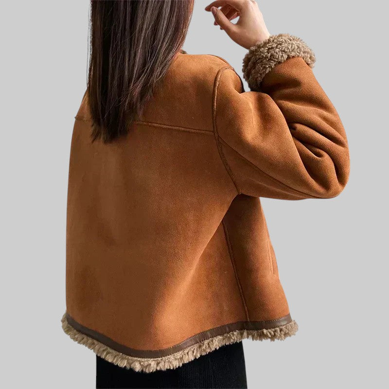VESNA | TRENDIGER BLAZER MIT KNOPFVERSCHLUSS