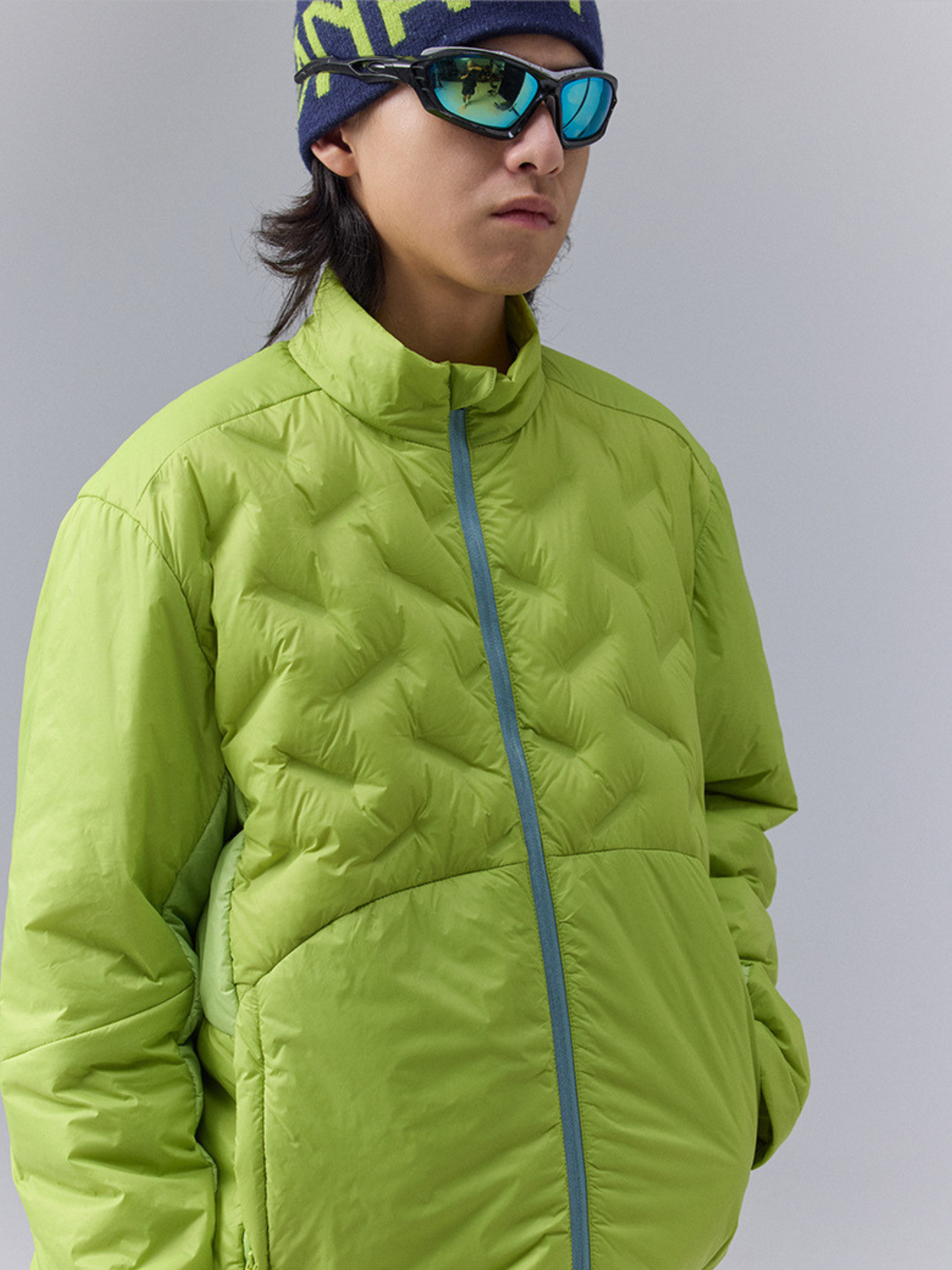 DryBench – Unisex Outdoor-Daunenjacke mit Kontrastkragen