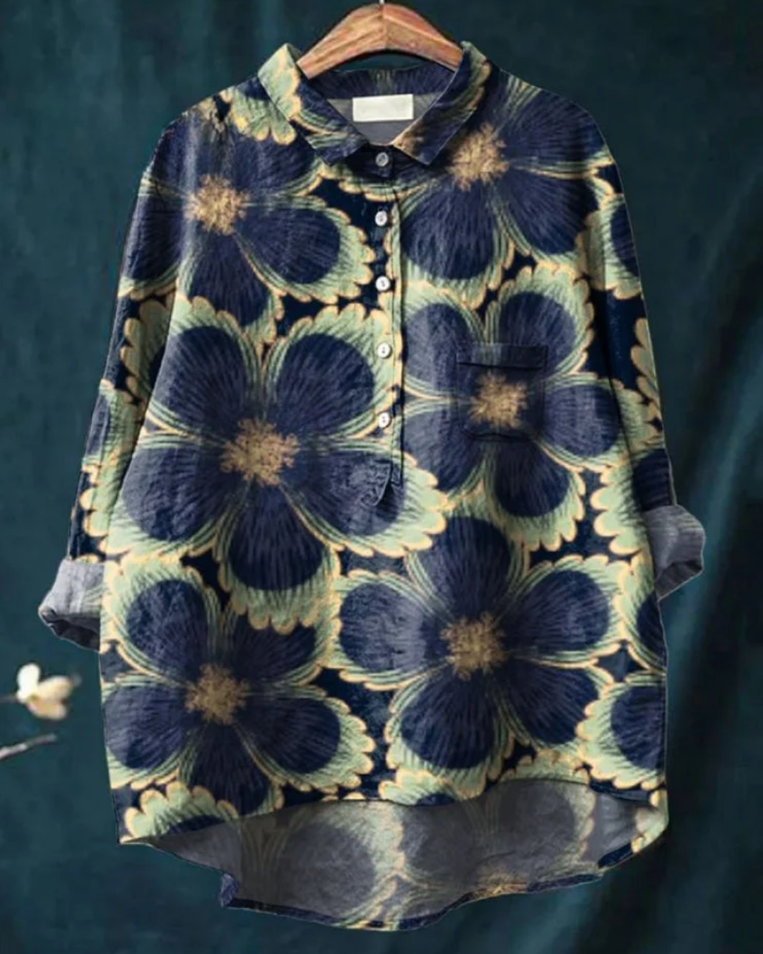 Jenny | Stijlvolle bloemenblouse met knoopjes