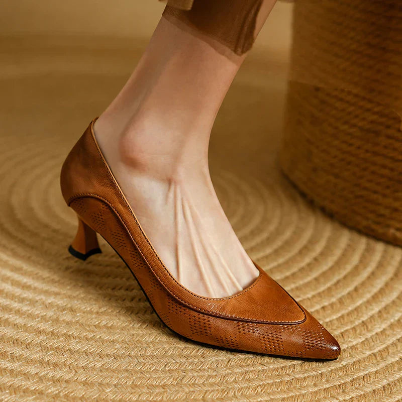 Solenza™| Fiona Elegante Pumps