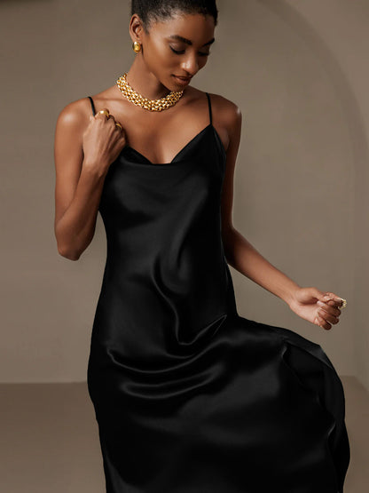 19 Momme Slit Bias Robe de Nuit en Soie Mignonne