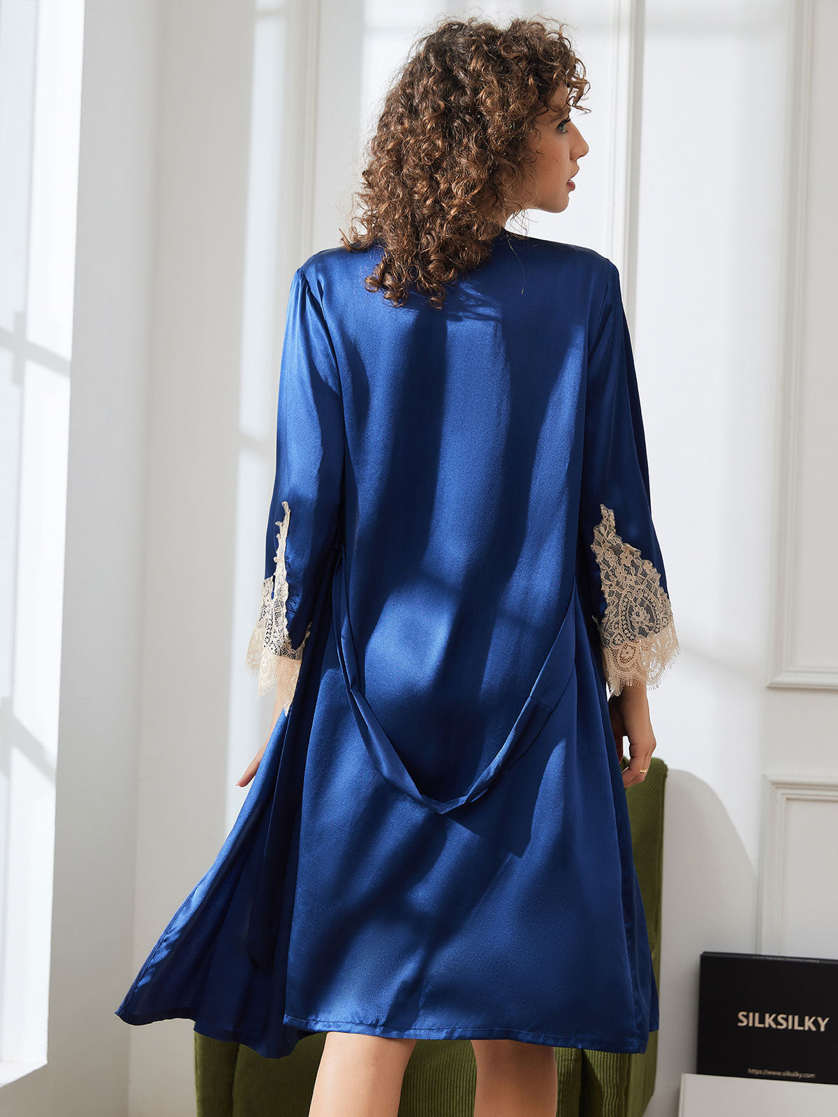 Ensemble Chemise de Nuit et Peignoir en Dentelle de Soie Pure 2Pcs