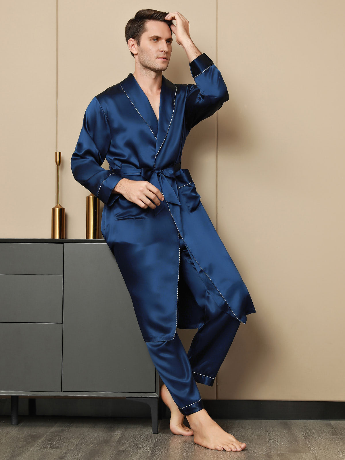 Peignoir Ceinturée Contrastante En Pure Soie (Sans Pantalon)
