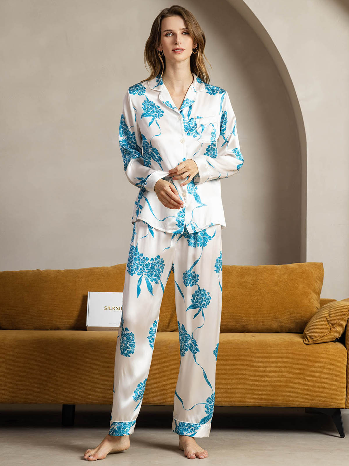 2-teiliges Damen-Pyjama-Set aus reiner Seide mit Paspelierung