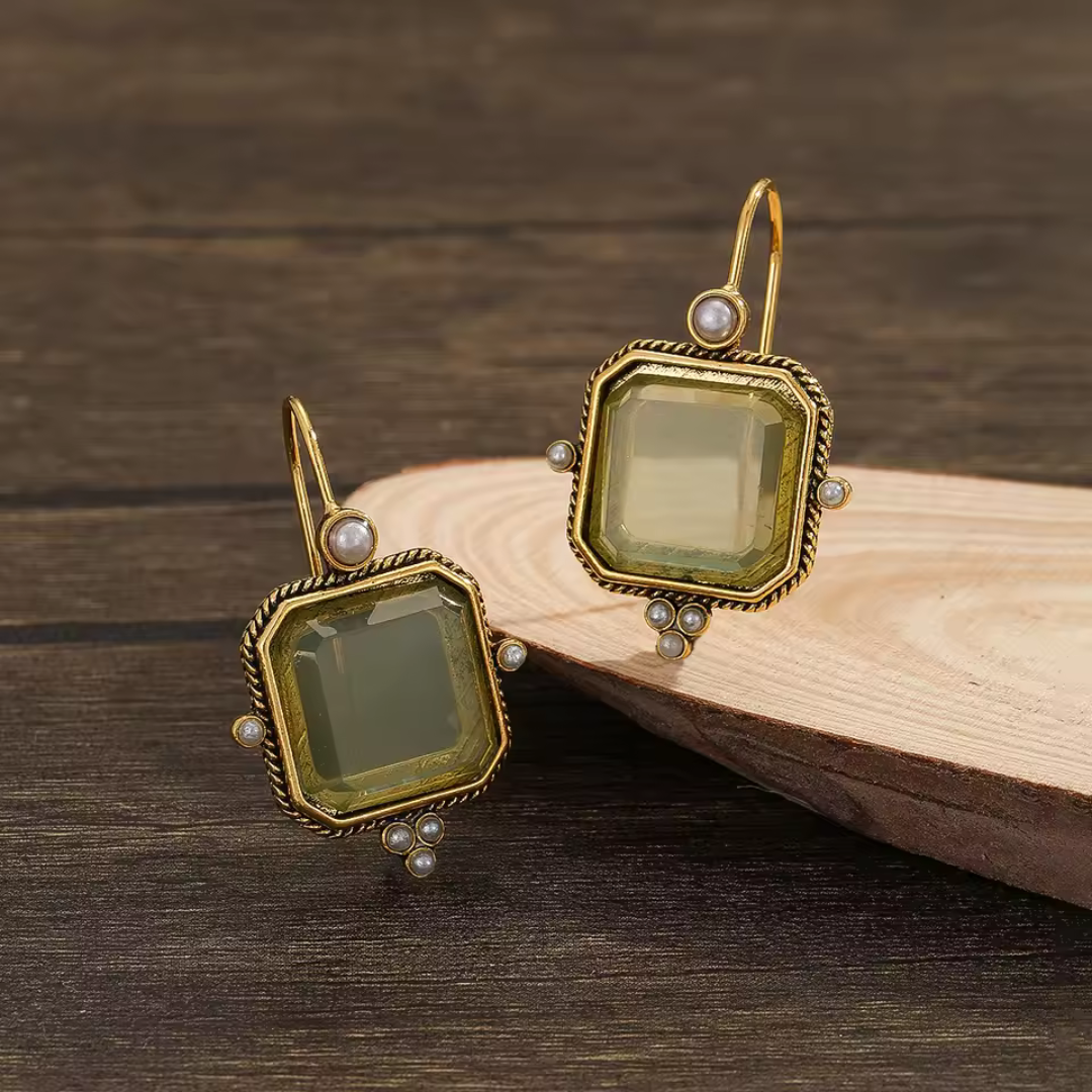 Maeble™ | Vintage-Ohrringe mit grünem Stein und Perle