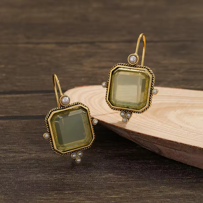 Maeble™ | Vintage-Ohrringe mit grünem Stein und Perle