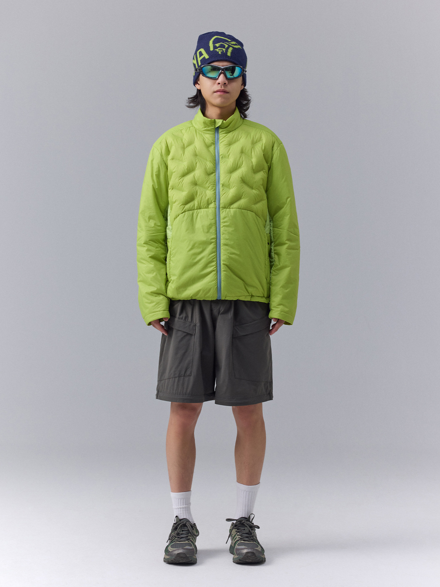 DryBench – Unisex Outdoor-Daunenjacke mit Kontrastkragen