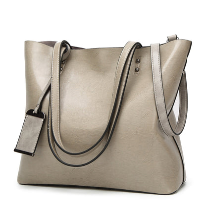 Retro cross-body tas van glad bordeauxrood leer voor dames - Elea