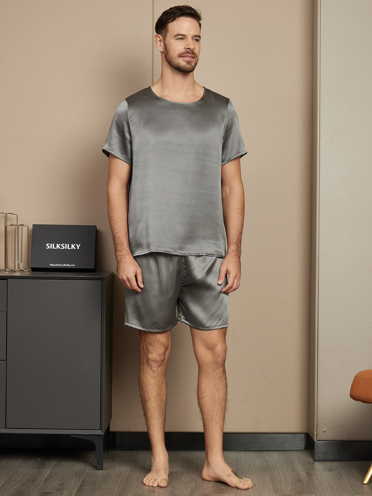 Casual pyjamaset voor heren, van pure zijde, met korte mouwen