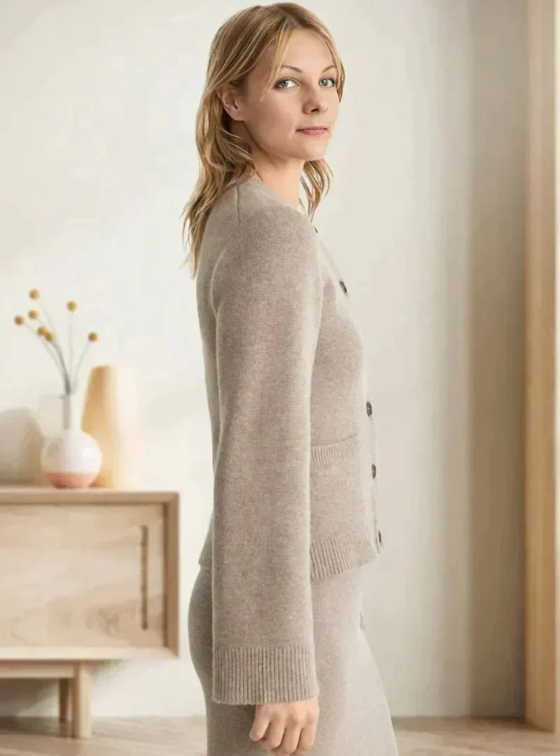 Stella | Modischer Cardigan mit weiten Ärmeln