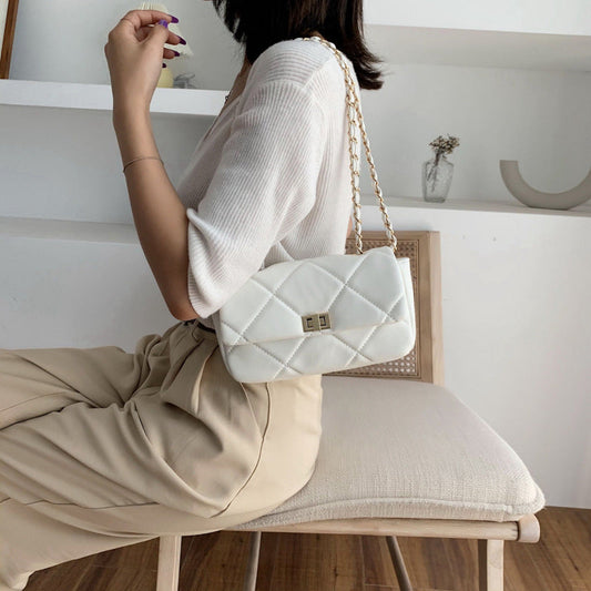 Sac matelassé avec chaîne - Noelia