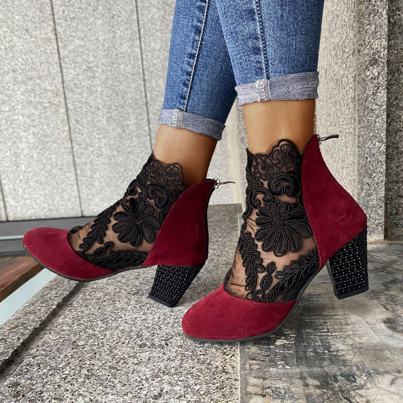 JOLIE™ - Schicke Spitzen-Stiefel mit Absatz