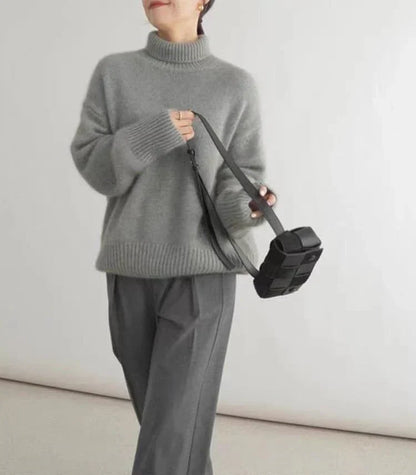Kayla - Loden pullover, casually knitted