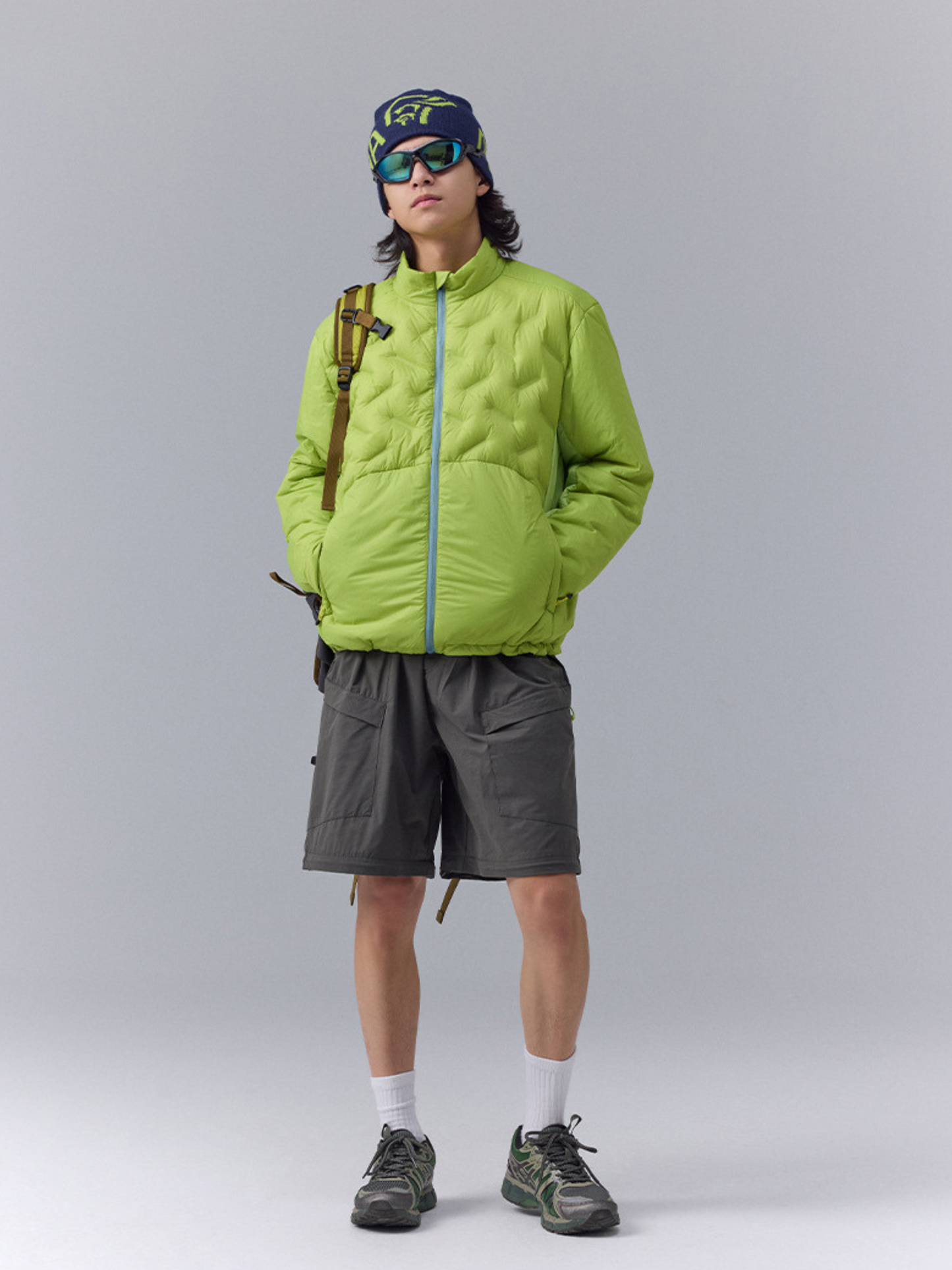 DryBench – Unisex Outdoor-Daunenjacke mit Kontrastkragen