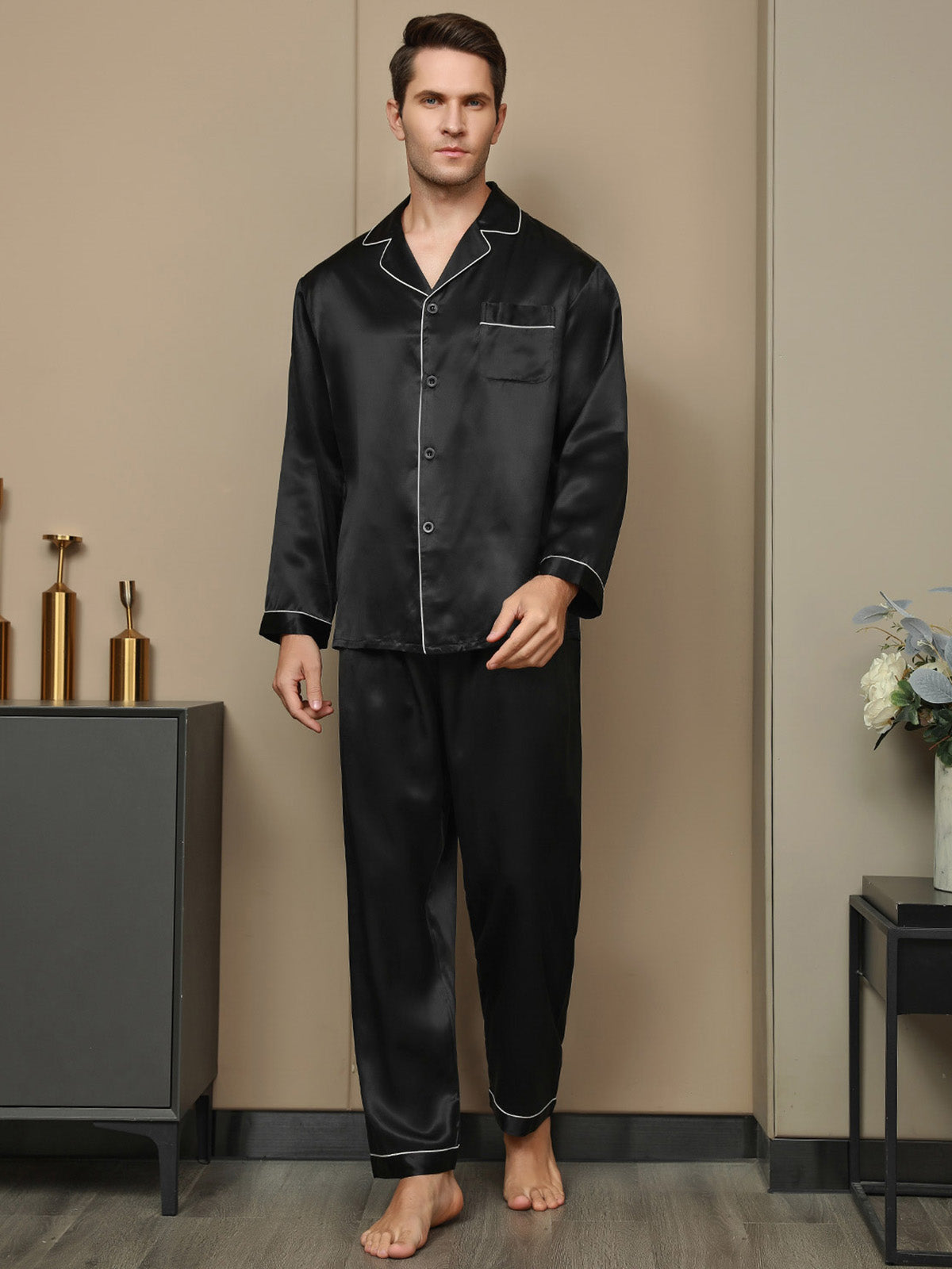 Luxe zijden pyjamaset voor heren met revers, 2-delig