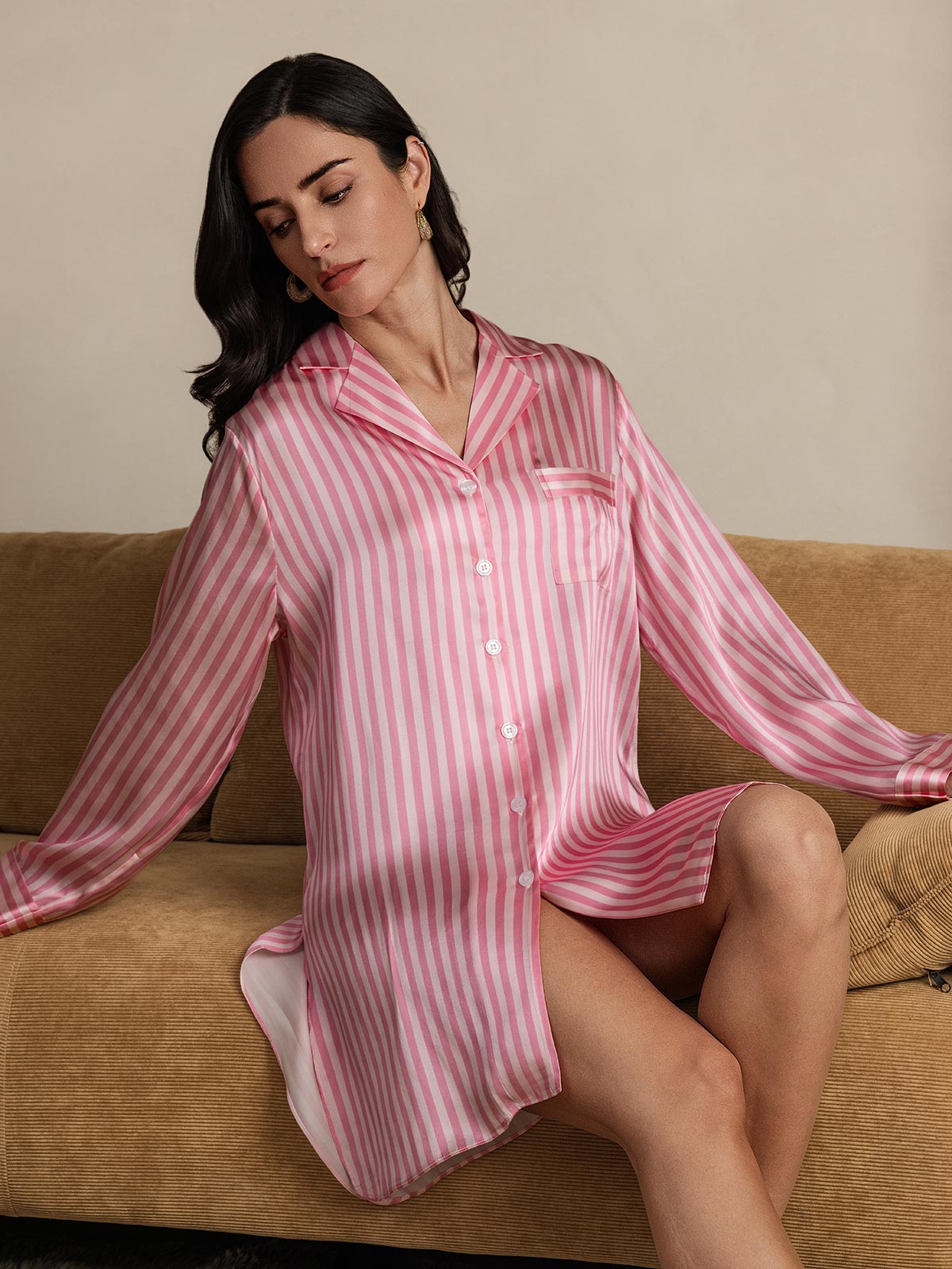 Chemise Pour Dormir En Soie À Rayures Avec Ourlet Haut-Bas