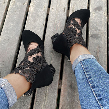 JOLIE™ - Schicke Spitzen-Stiefel mit Absatz