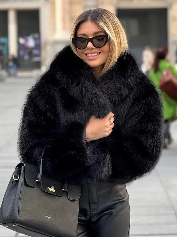 RENATA™ – Elegante Kunstpelzjacke