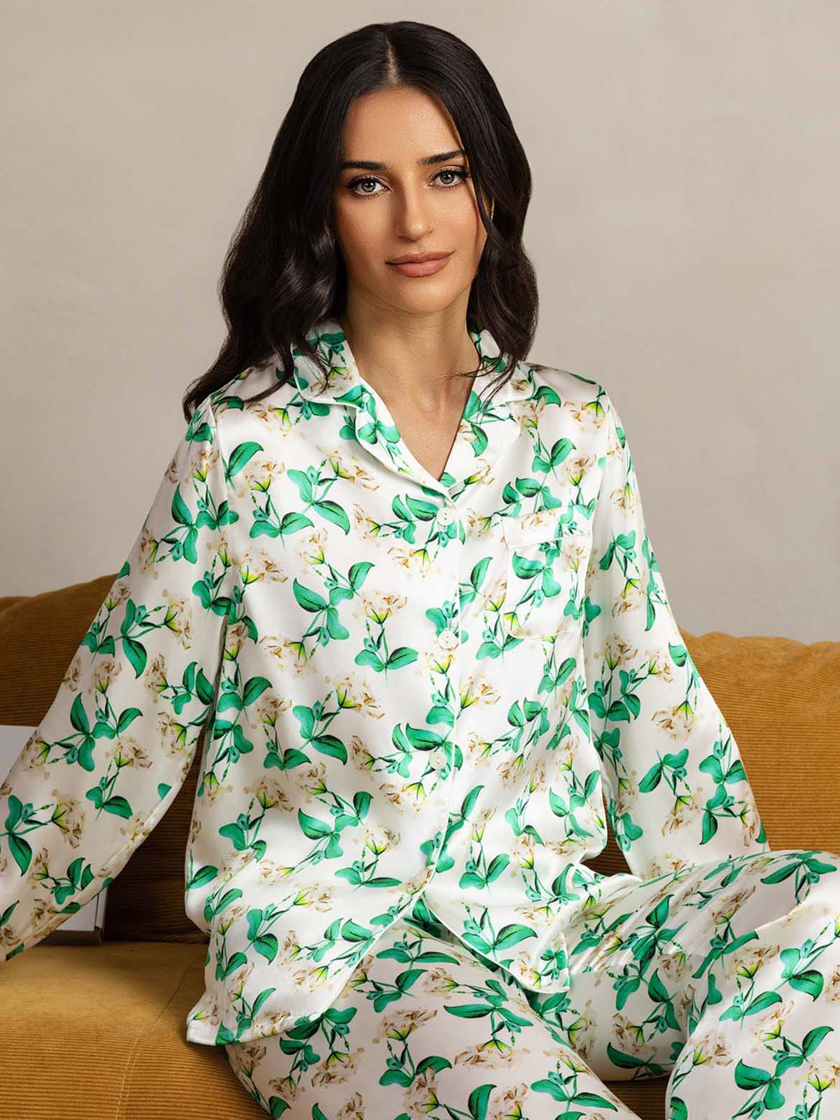 2-teiliges Damen-Pyjama-Set aus reiner Seide mit Paspelierung